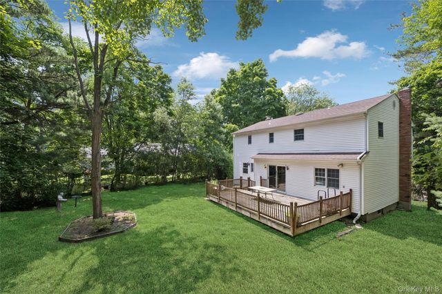 49 Old Town Lane, Huntington, NY 11743