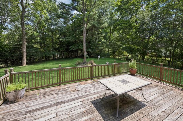 49 Old Town Lane, Huntington, NY 11743