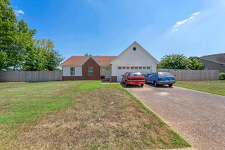 2498 COUNTRY TRAIL DR, Memphis, TN 38133