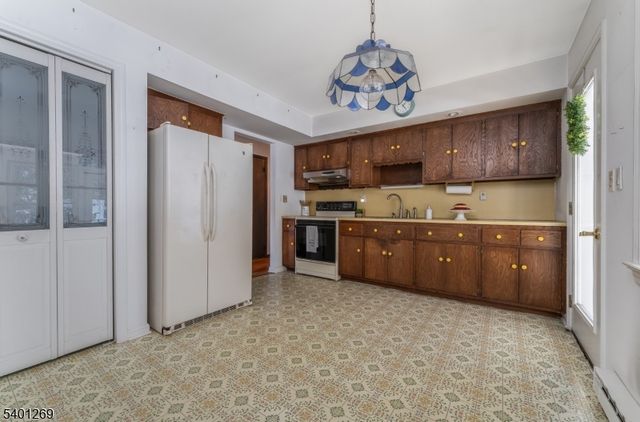 317 County Road 579, Bethlehem Twp., NJ 08802