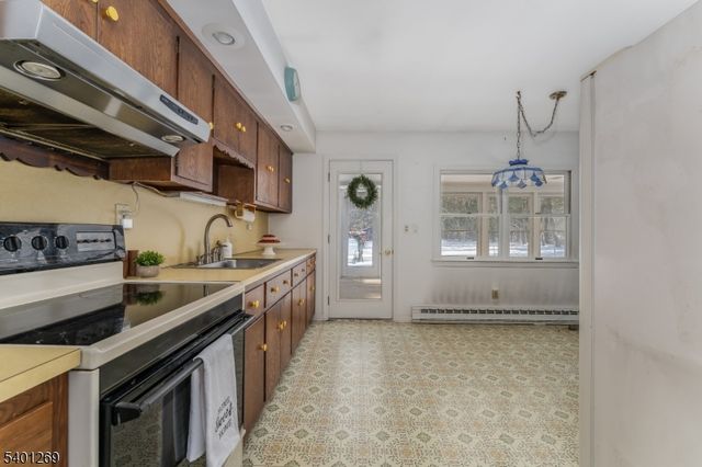 317 County Road 579, Bethlehem Twp., NJ 08802