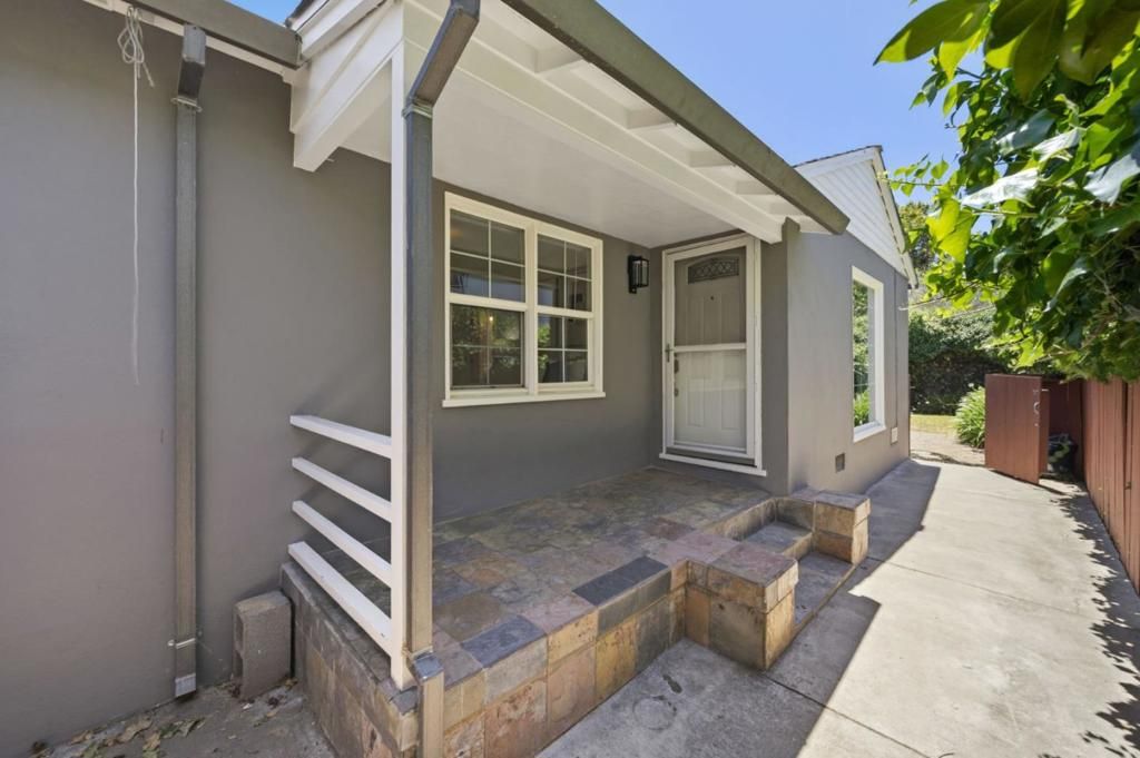 Image 15 of property listing at 545 Rollins Road, Burlingame, CA 94010