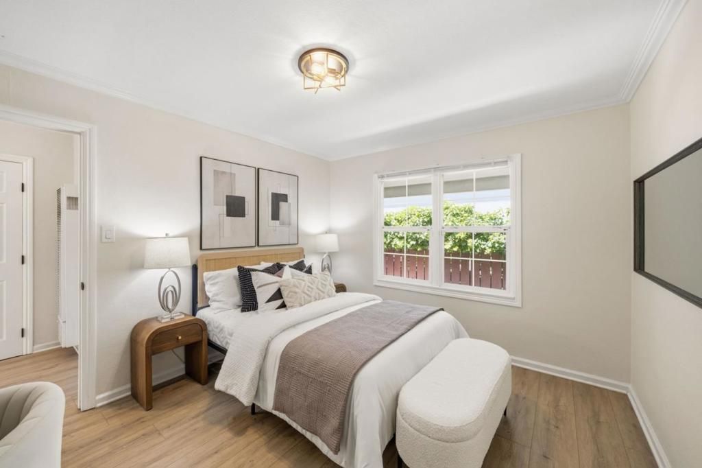 Image 19 of property listing at 545 Rollins Road, Burlingame, CA 94010