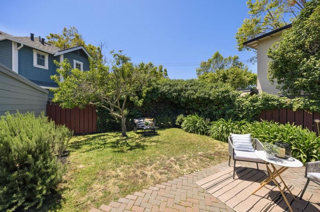 Image 27 of property listing at 545 Rollins Road, Burlingame, CA 94010