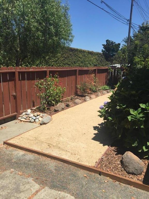Image 35 of property listing at 545 Rollins Road, Burlingame, CA 94010