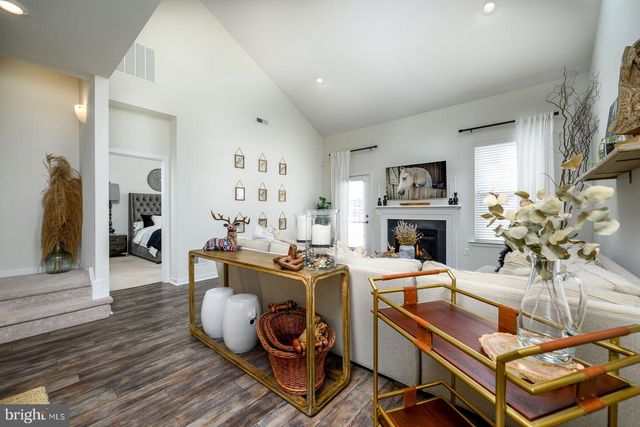 18 CHEPSTOW RD, New Egypt, NJ 08533