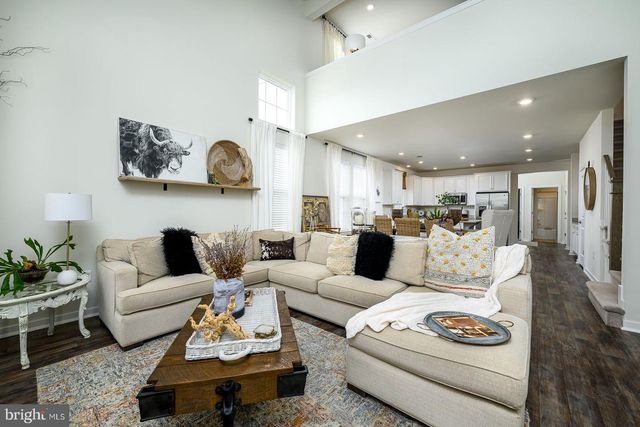 18 CHEPSTOW RD, New Egypt, NJ 08533