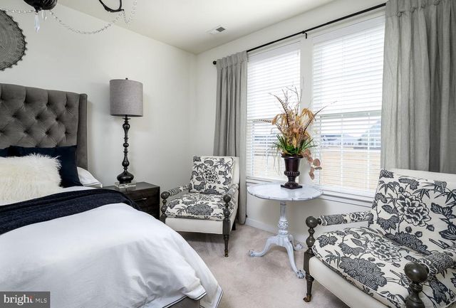 18 CHEPSTOW RD, New Egypt, NJ 08533