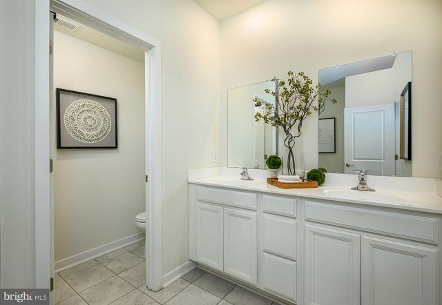 18 CHEPSTOW RD, New Egypt, NJ 08533