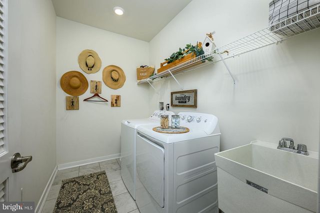 18 CHEPSTOW RD, New Egypt, NJ 08533