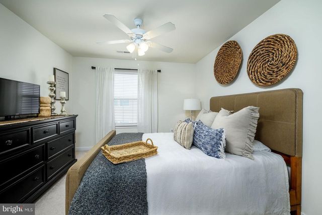 18 CHEPSTOW RD, New Egypt, NJ 08533