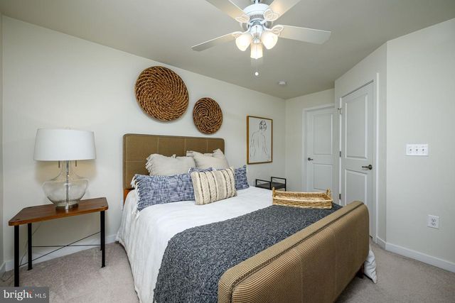 18 CHEPSTOW RD, New Egypt, NJ 08533