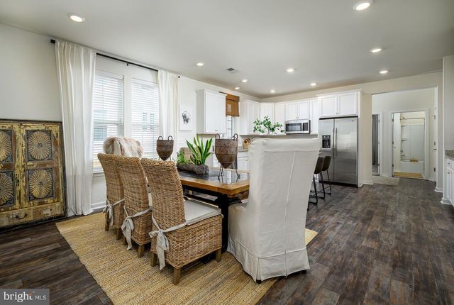 18 CHEPSTOW RD, New Egypt, NJ 08533