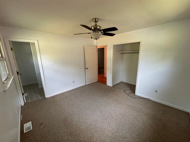 132 Meadowbrook Drive, Frankfort, KY 40601