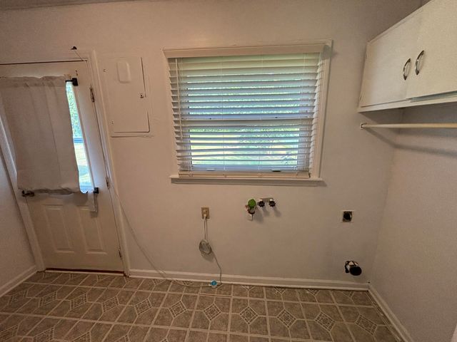 132 Meadowbrook Drive, Frankfort, KY 40601