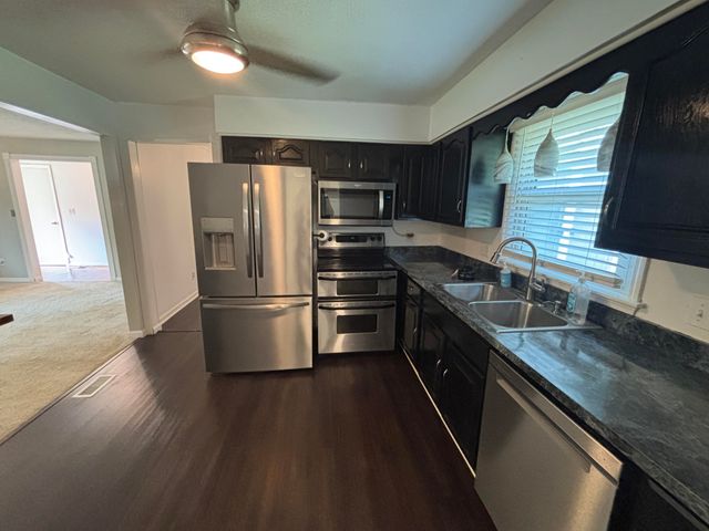 132 Meadowbrook Drive, Frankfort, KY 40601