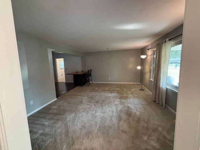 132 Meadowbrook Drive, Frankfort, KY 40601
