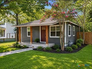 517 W Martin Luther King Drive, San Marcos, TX 78666