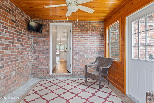 414 Lauren Drive, Scott, LA 70583