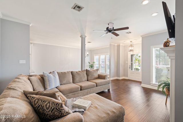 414 Lauren Drive, Scott, LA 70583