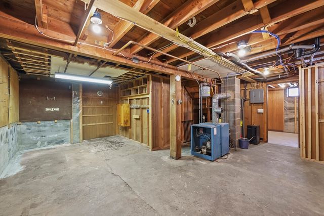 139 Longview Ave, Hinsdale, MA 01235