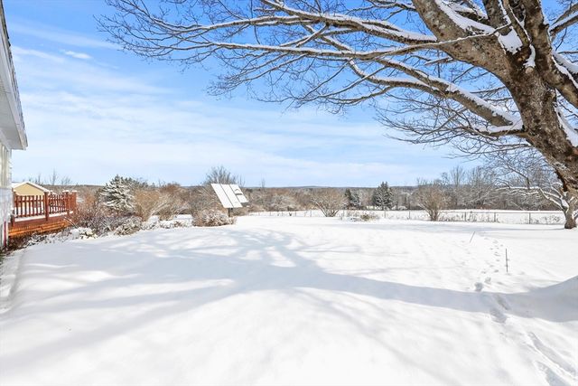 139 Longview Ave, Hinsdale, MA 01235