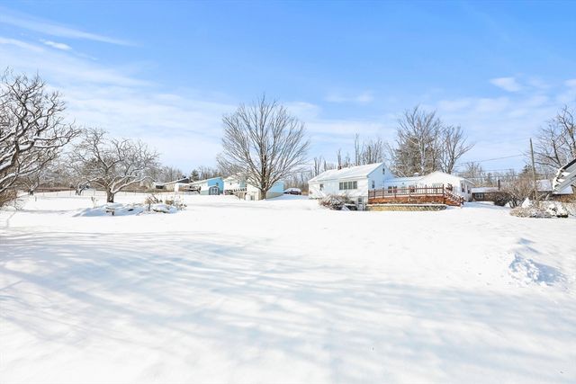 139 Longview Ave, Hinsdale, MA 01235