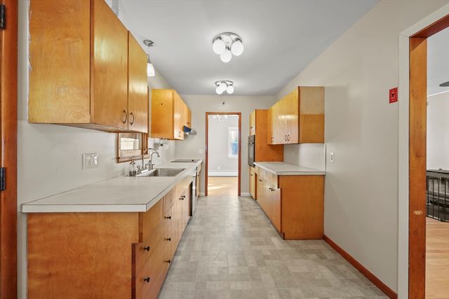 139 Longview Ave, Hinsdale, MA 01235