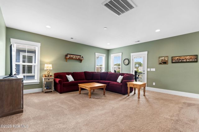 9099 Village Lake Drive SW, Calabash, NC 28467