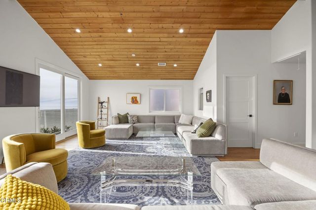 3541 Ocean Drive, Oxnard, CA 93035