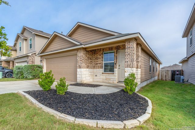 13103 Dolomar Parkway, St Hedwig, TX 78152