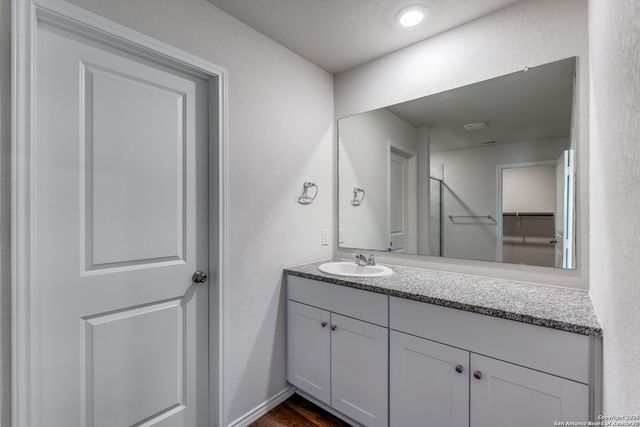 13103 Dolomar Parkway, St Hedwig, TX 78152