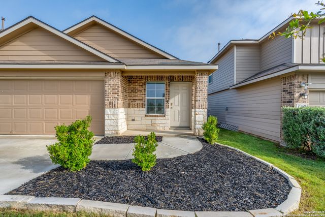 13103 Dolomar Parkway, St Hedwig, TX 78152