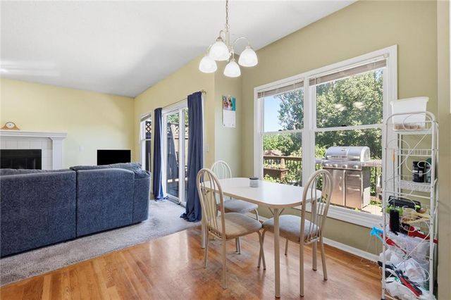 1204 Franklin Drive, Lee's Summit, MO 64064