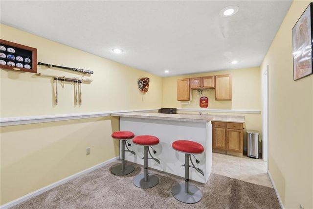 1204 Franklin Drive, Lee's Summit, MO 64064