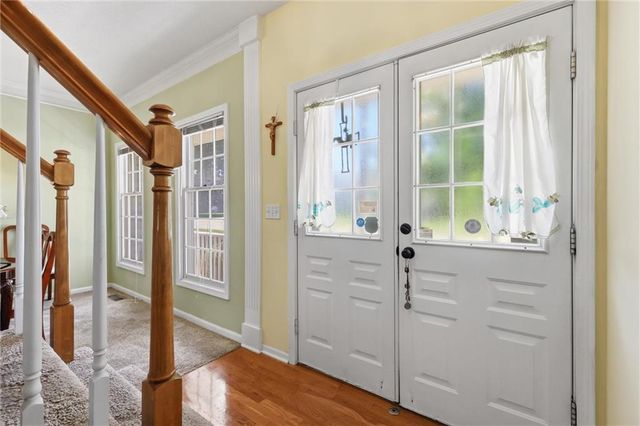 1204 Franklin Drive, Lee's Summit, MO 64064