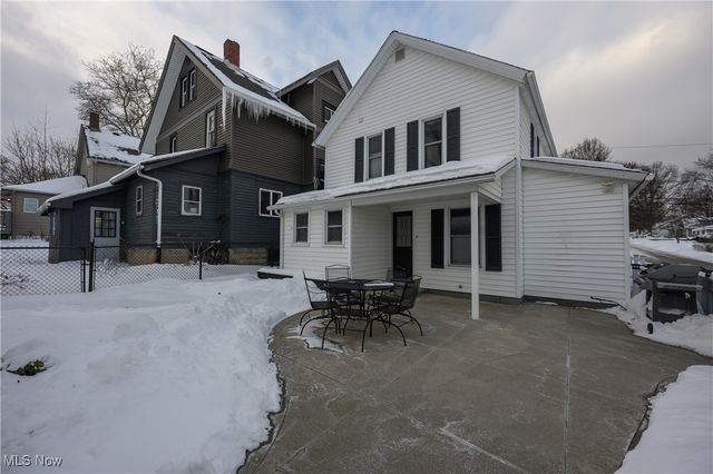 26 W Hiram Street, Barberton, OH 44203