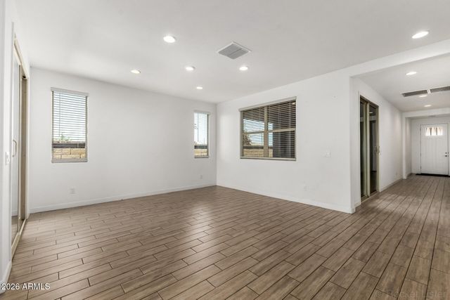 2209 E MEADOWVIEW Court, Gilbert, AZ 85298