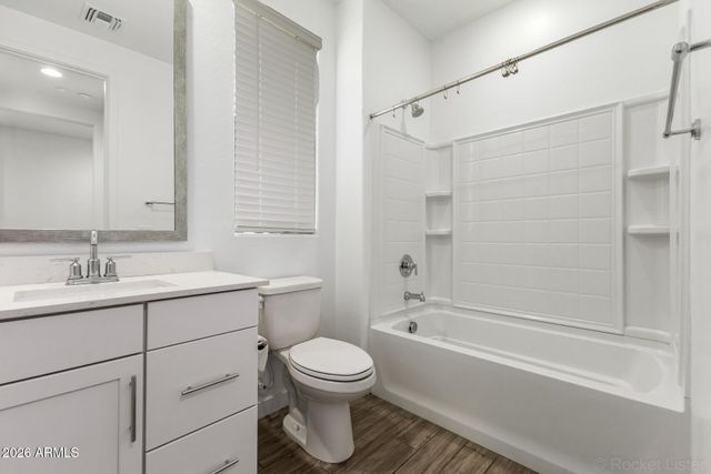 2209 E MEADOWVIEW Court, Gilbert, AZ 85298