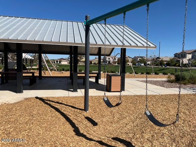 2209 E MEADOWVIEW Court, Gilbert, AZ 85298