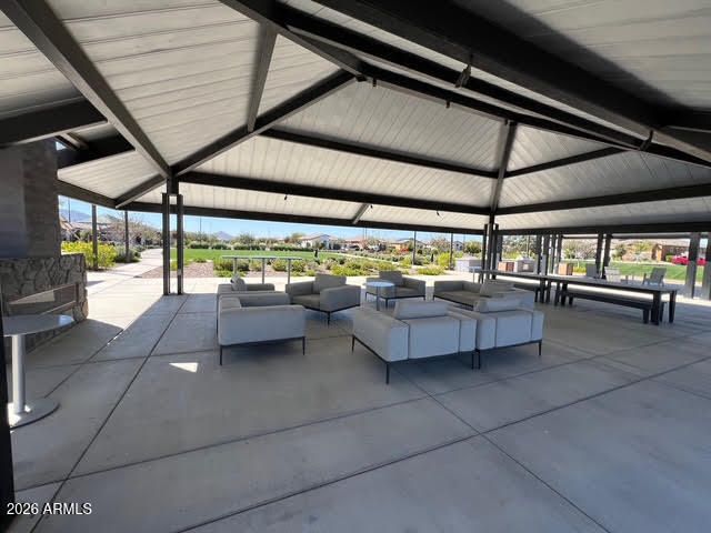 2209 E MEADOWVIEW Court, Gilbert, AZ 85298