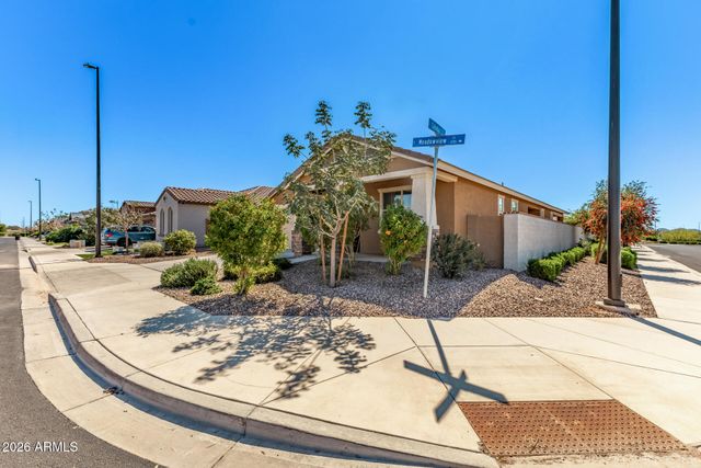 2209 E MEADOWVIEW Court, Gilbert, AZ 85298