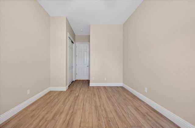 174 N Lind Avenue, Clovis, CA 93612