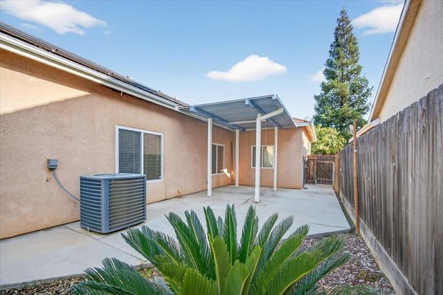 174 N Lind Avenue, Clovis, CA 93612