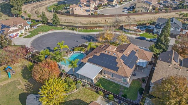 174 N Lind Avenue, Clovis, CA 93612