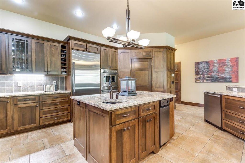 1 Prairie Dunes Dr