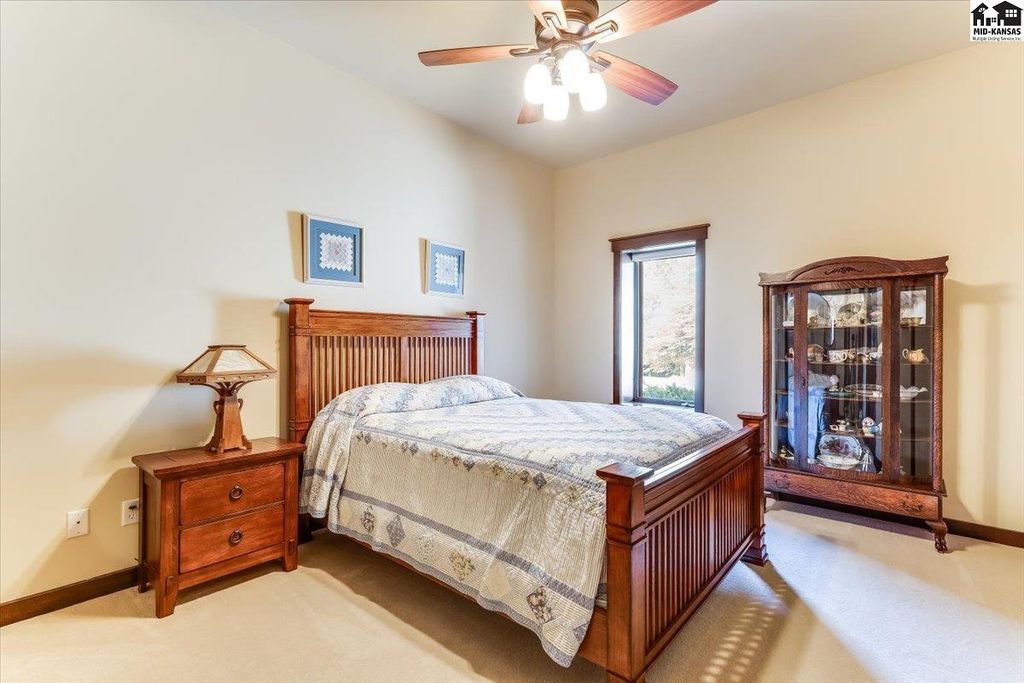 1 Prairie Dunes Dr