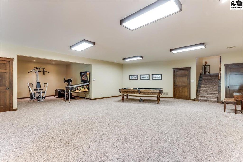 1 Prairie Dunes Dr
