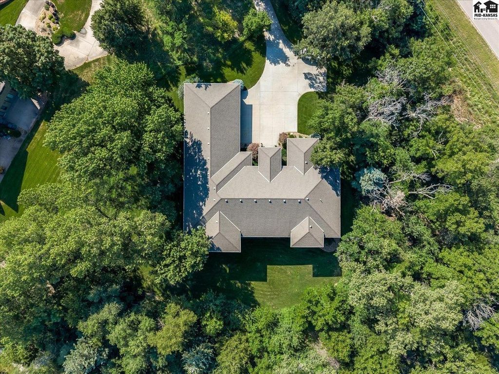 1 Prairie Dunes Dr