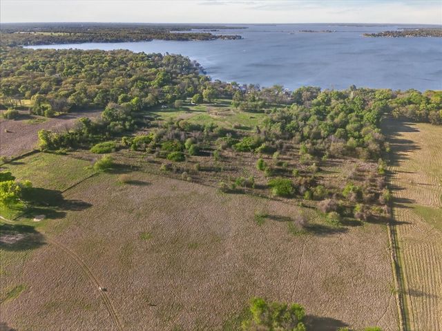 696 E Will White Road, Tool, TX 75143